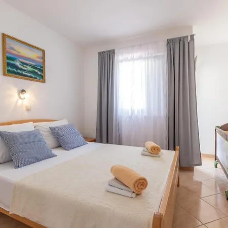 Apartment 53 Sevid