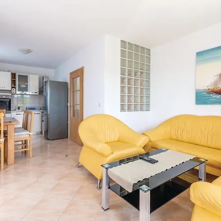 Apartment Stunning In With Kitchen Sevid
